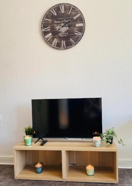 Le 610 - Cosy - Stationnement Gratuit & Wifi Apartment Saint-Etienne  Ngoại thất bức ảnh